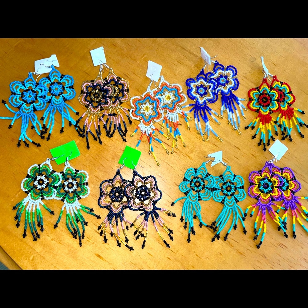 Aretes Chaquira de arte Huichol. Only $8 each